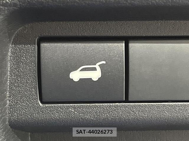 Mitsubishi OUTLANDER PHEV 2022-01 8219090-3