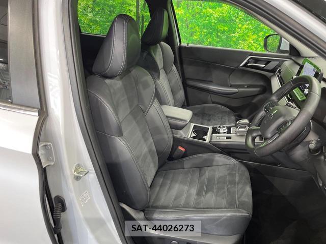 Mitsubishi OUTLANDER PHEV 2022-01 8219090-7