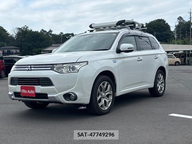 Mitsubishi OUTLANDER PHEV 2014-12 8219236-14