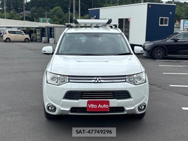 Mitsubishi OUTLANDER PHEV 2014-12 8219236-16