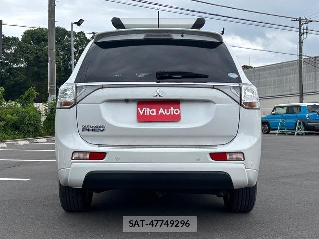 Mitsubishi OUTLANDER PHEV 2014-12 8219236-3
