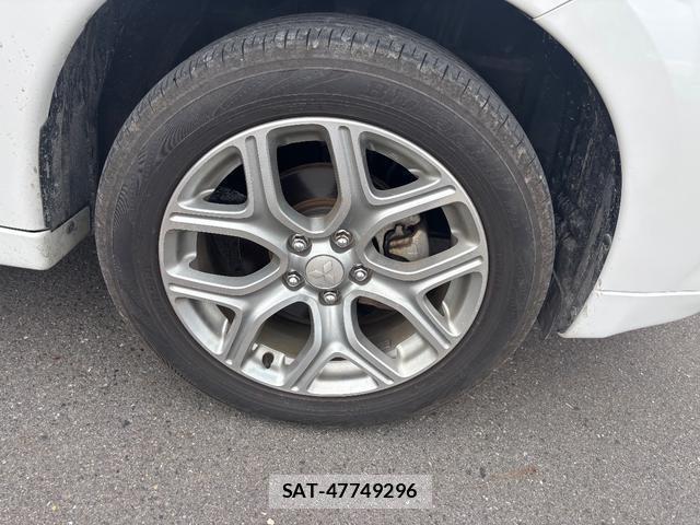 Mitsubishi OUTLANDER PHEV 2014-12 8219236-6