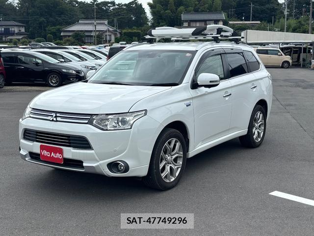 Mitsubishi OUTLANDER PHEV 2014-12 8219236-9