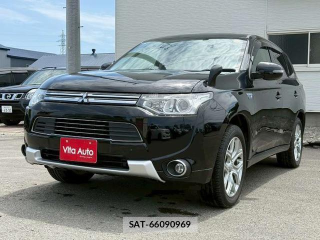 Mitsubishi OUTLANDER PHEV 2014-07 8219256-18