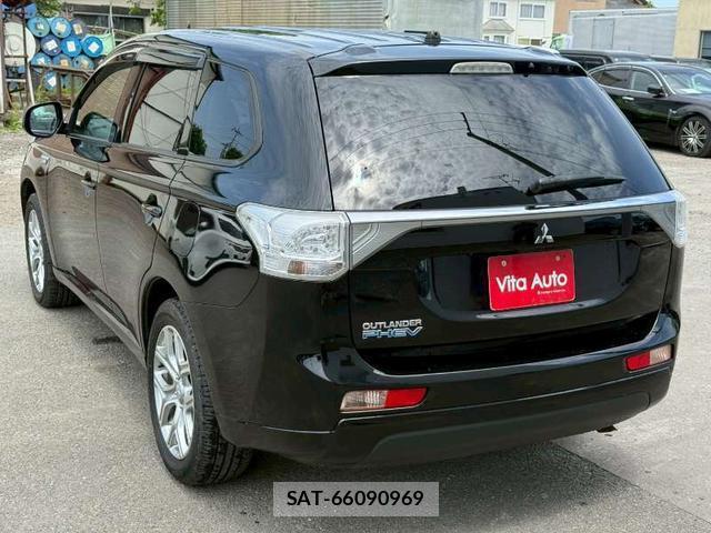 Mitsubishi OUTLANDER PHEV 2014-07 8219256-3