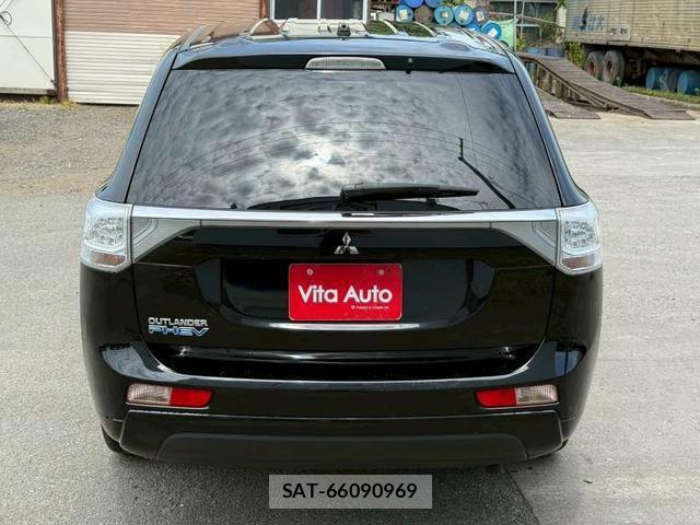 Mitsubishi OUTLANDER PHEV 2014-07 8219256-4