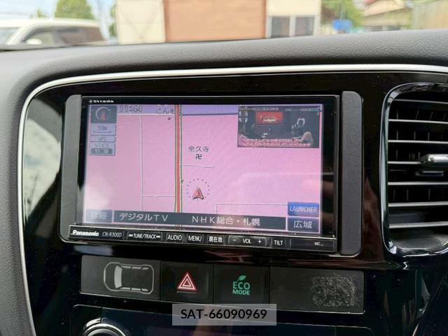 Mitsubishi OUTLANDER PHEV 2014-07 8219256-6