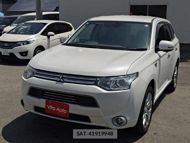 Mitsubishi OUTLANDER PHEV 2013-12 8219258-16