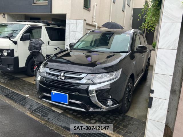 Mitsubishi OUTLANDER PHEV 2017-08 8219623-0