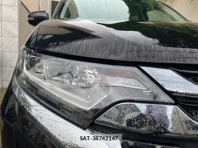 Mitsubishi OUTLANDER PHEV 2017-08 8219623-13