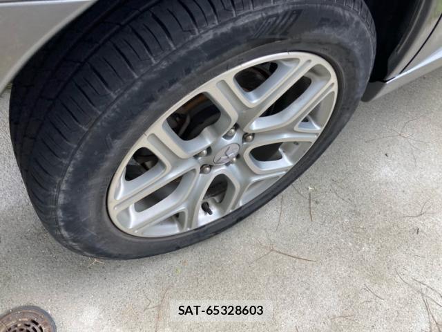 Mitsubishi OUTLANDER PHEV 2014-06 8219797-3