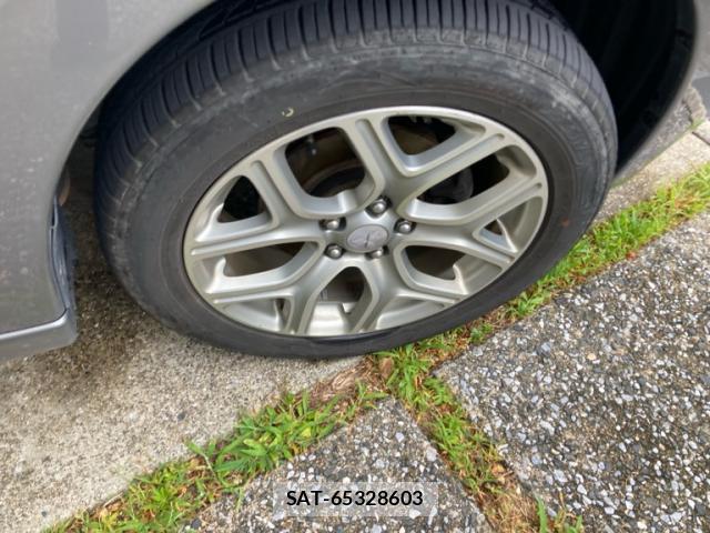 Mitsubishi OUTLANDER PHEV 2014-06 8219797-4