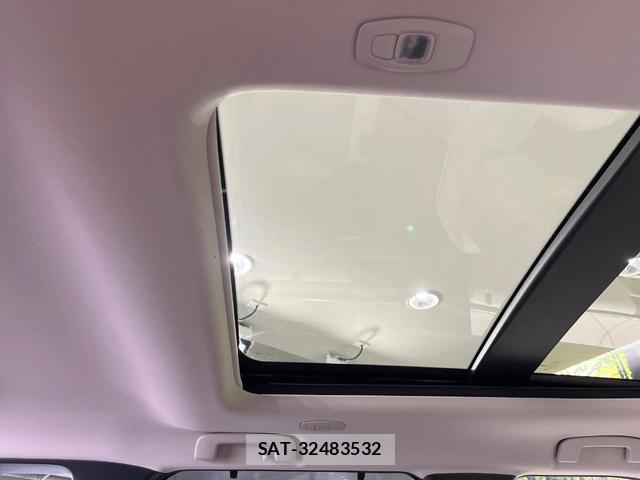 Mitsubishi OUTLANDER PHEV 2023-07 8221088-2