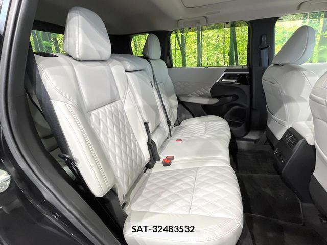 Mitsubishi OUTLANDER PHEV 2023-07 8221088-8