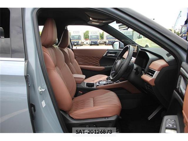 Mitsubishi OUTLANDER PHEV 2025-01 8222099-18