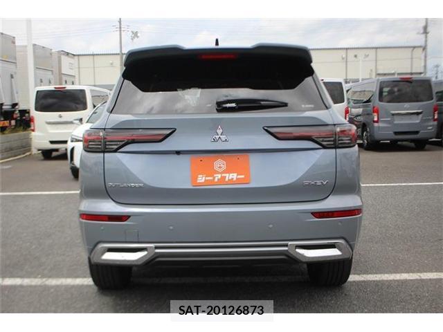 Mitsubishi OUTLANDER PHEV 2025-01 8222099-8