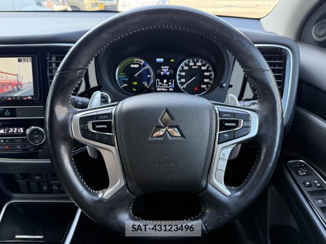 Mitsubishi OUTLANDER PHEV 2018-10 8222693-17