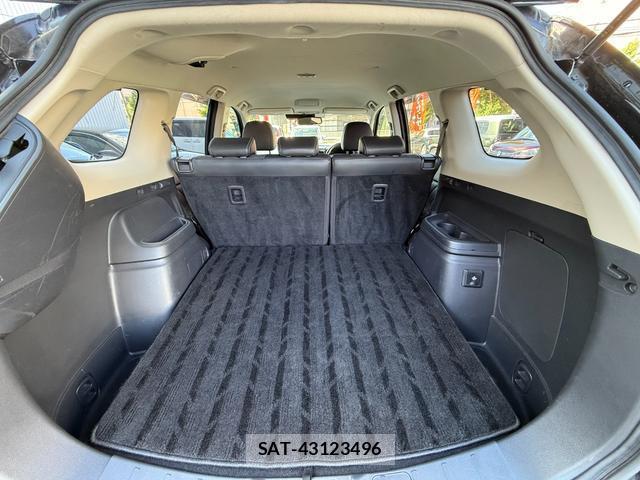 Mitsubishi OUTLANDER PHEV 2018-10 8222693-8