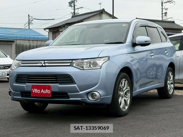 Mitsubishi OUTLANDER PHEV 2013-08 8223403-9