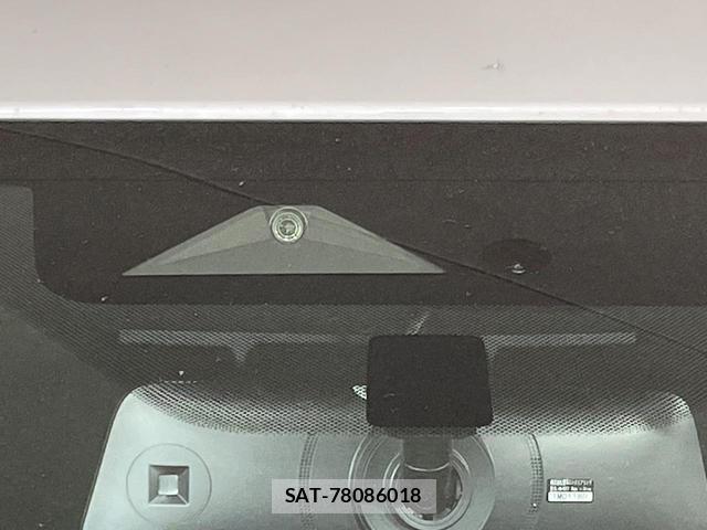 Mitsubishi OUTLANDER PHEV 2022-12 8224712-4