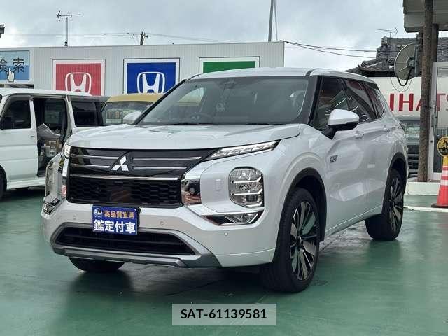 Mitsubishi OUTLANDER 2025-03 8218203-0