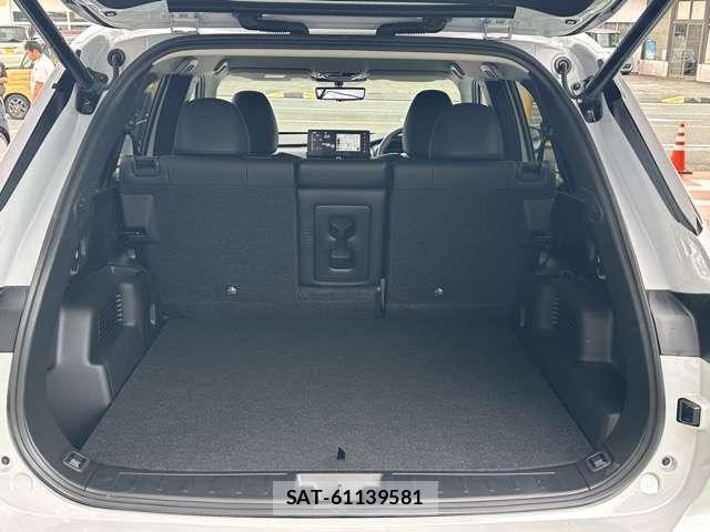 Mitsubishi OUTLANDER 2025-03 8218203-11