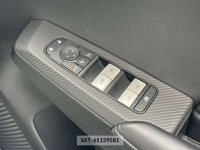 Mitsubishi OUTLANDER 2025-03 8218203-17