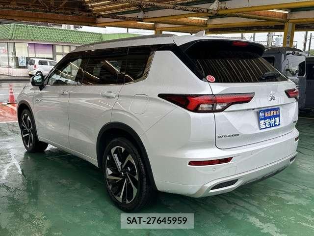 Mitsubishi OUTLANDER 2023-12 8218253-3
