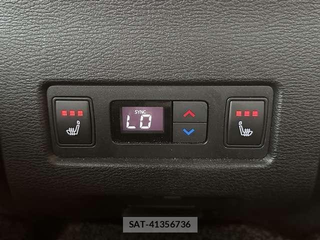 Mitsubishi OUTLANDER 2023-05 8218266-12