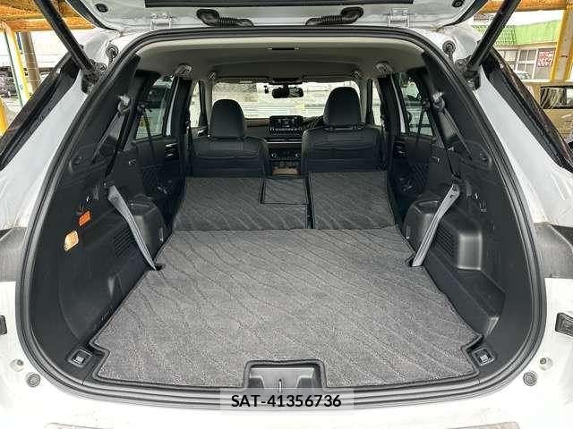 Mitsubishi OUTLANDER 2023-05 8218266-14