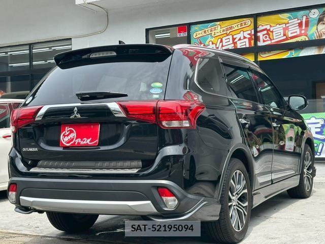 Mitsubishi OUTLANDER 2016-03 8222948-10
