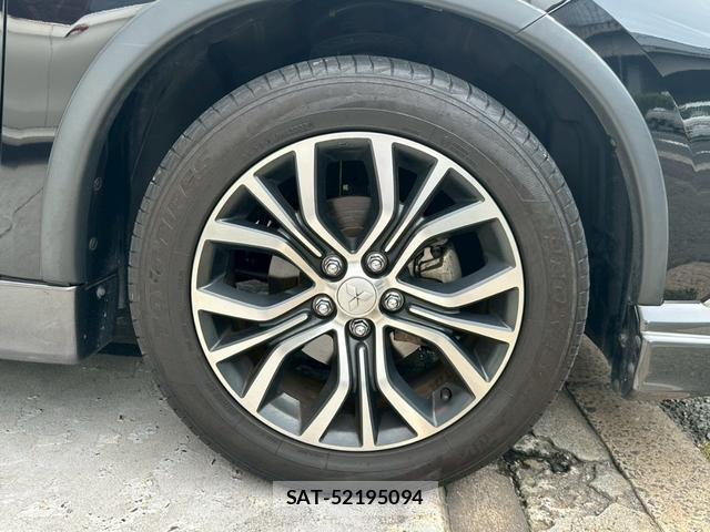 Mitsubishi OUTLANDER 2016-03 8222948-5