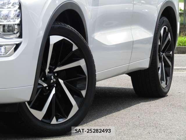 Mitsubishi OUTLANDER 2022-07 8224717-15