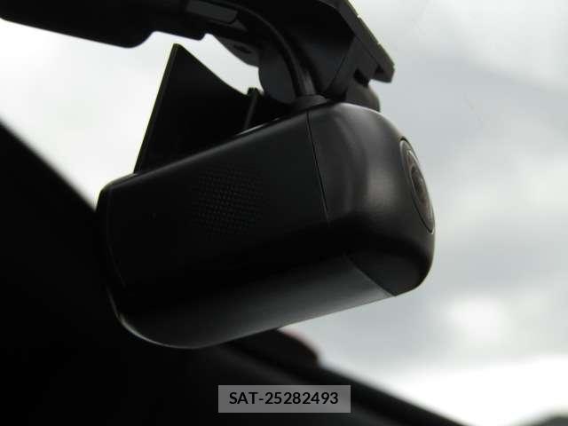 Mitsubishi OUTLANDER 2022-07 8224717-9