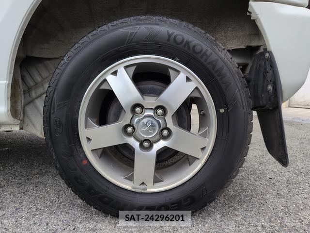 Mitsubishi PAJERO MINI 2009-11 8218729-10