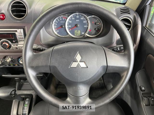 Mitsubishi PAJERO MINI 2012-10 8220892-9