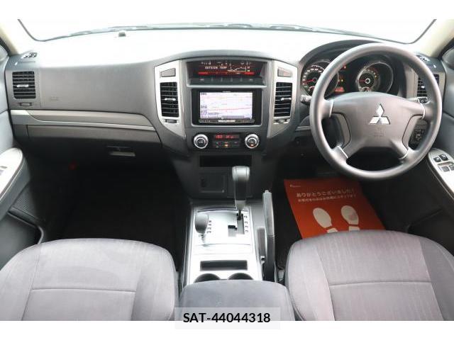 Mitsubishi PAJERO 2015-09 8222490-2