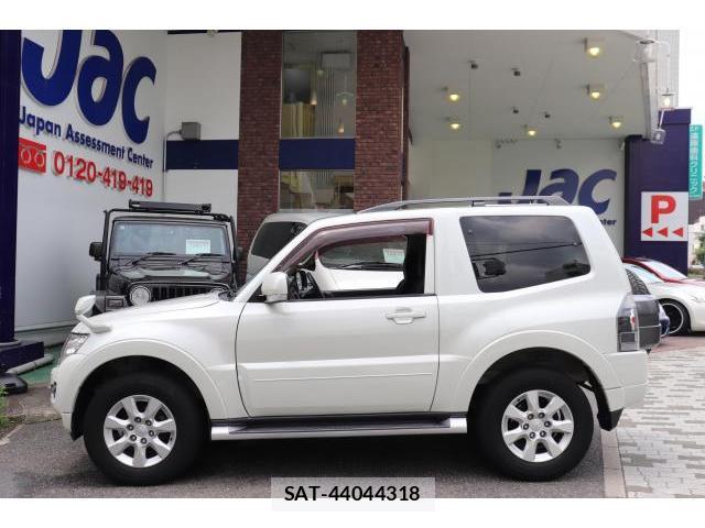 Mitsubishi PAJERO 2015-09 8222490-3