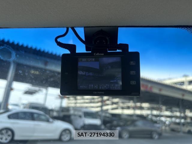 Mitsubishi PAJERO 2019-06 8223611-17