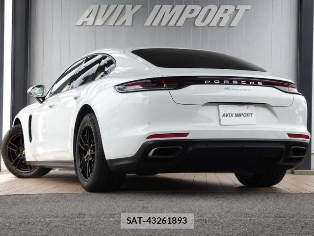 Porsche PANAMERA 2021-01 8219204-1