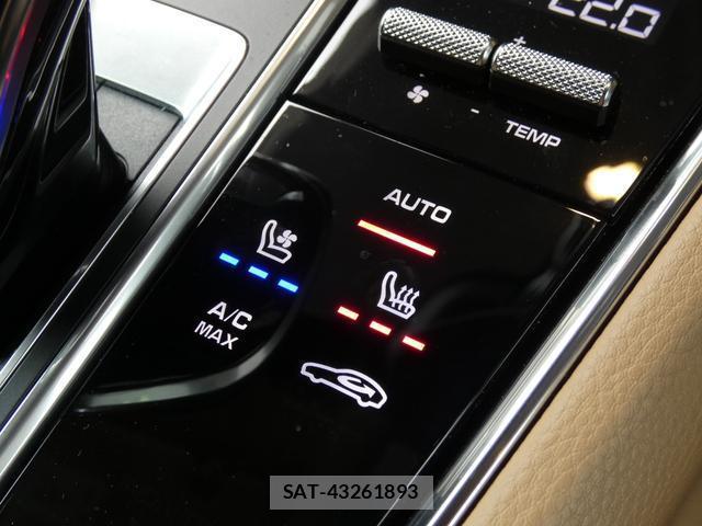 Porsche PANAMERA 2021-01 8219204-15
