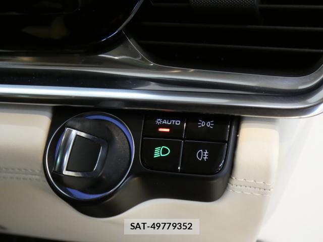Porsche PANAMERA 2021-06 8220080-15