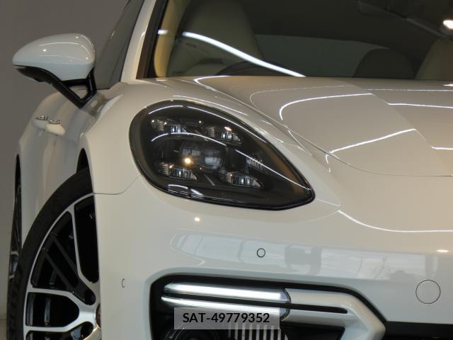 Porsche PANAMERA 2021-06 8220080-2