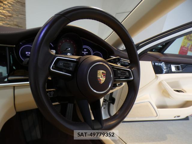 Porsche PANAMERA 2021-06 8220080-8
