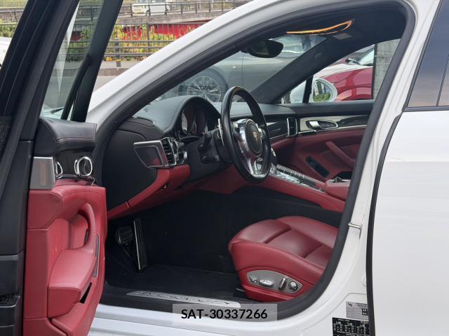 Porsche PANAMERA 2015-01 8220919-11