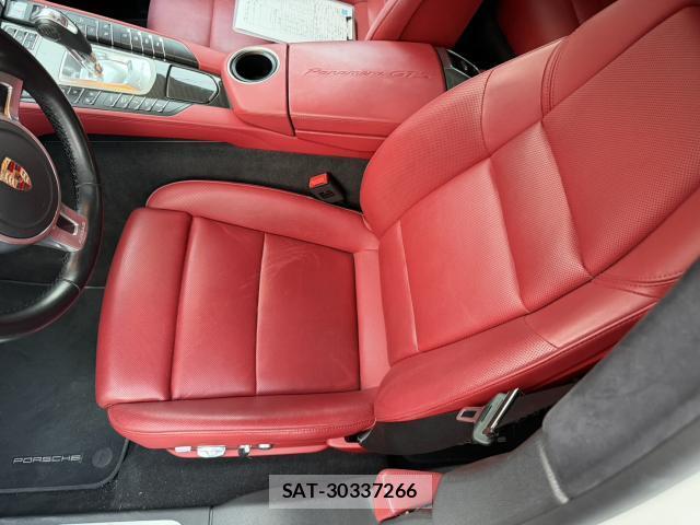Porsche PANAMERA 2015-01 8220919-14
