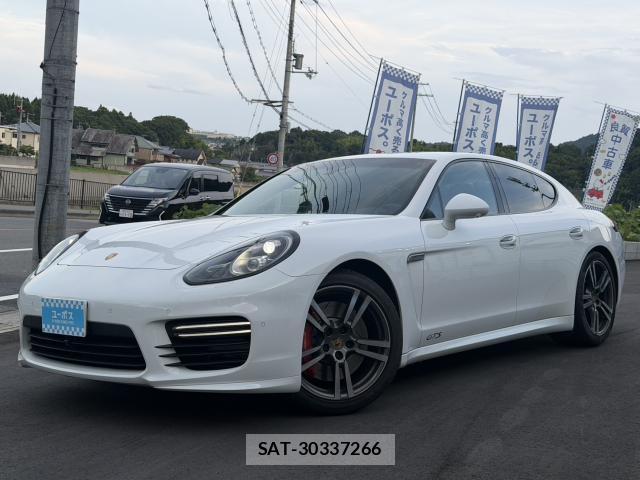Porsche PANAMERA 2015-01 8220919-3