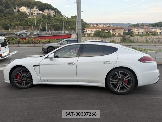 Porsche PANAMERA 2015-01 8220919-7