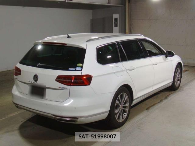 VolksWagen PASSAT VARIANT 2016-03 8223134-1