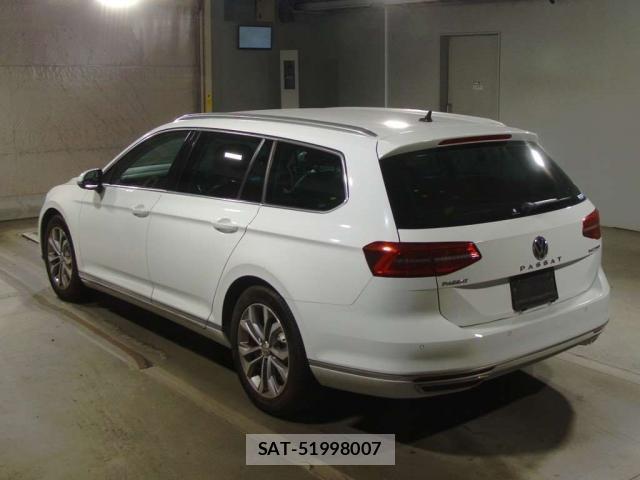 VolksWagen PASSAT VARIANT 2016-03 8223134-4
